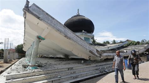 erdbeben in indonesien heute
